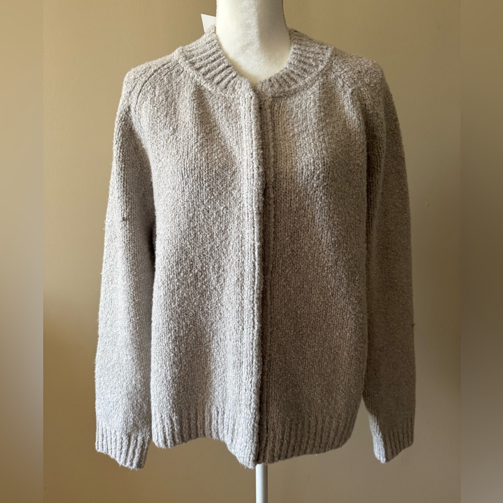Banana Republic Chunky Knit Front Snap Cardigan in Natural NWT